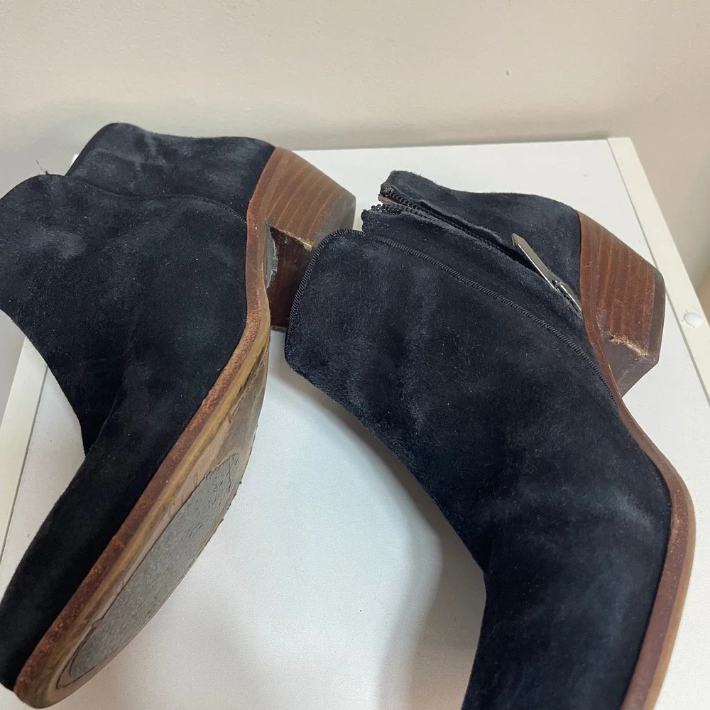 Sam‎ Edelman Black Suede Side Zip Low Block Heel Ankle Boots Women Size 5.5